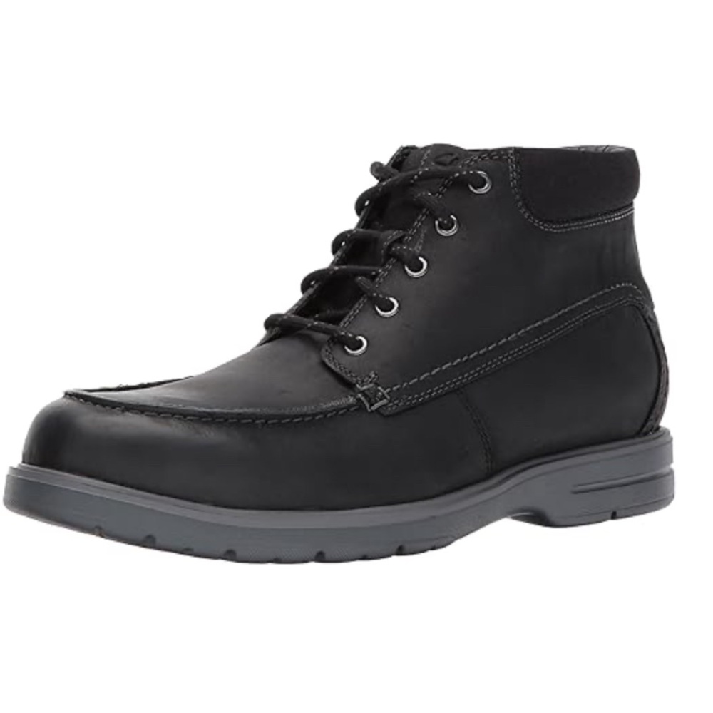 Clarks Men's Vossen Mid Chukka Boot Black Leather Size 8M